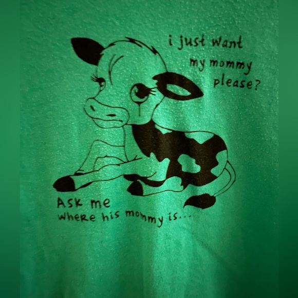 Woman’s green tee short sleeves size M (7-9) cow with a tear vegan - Picture 2 of 7